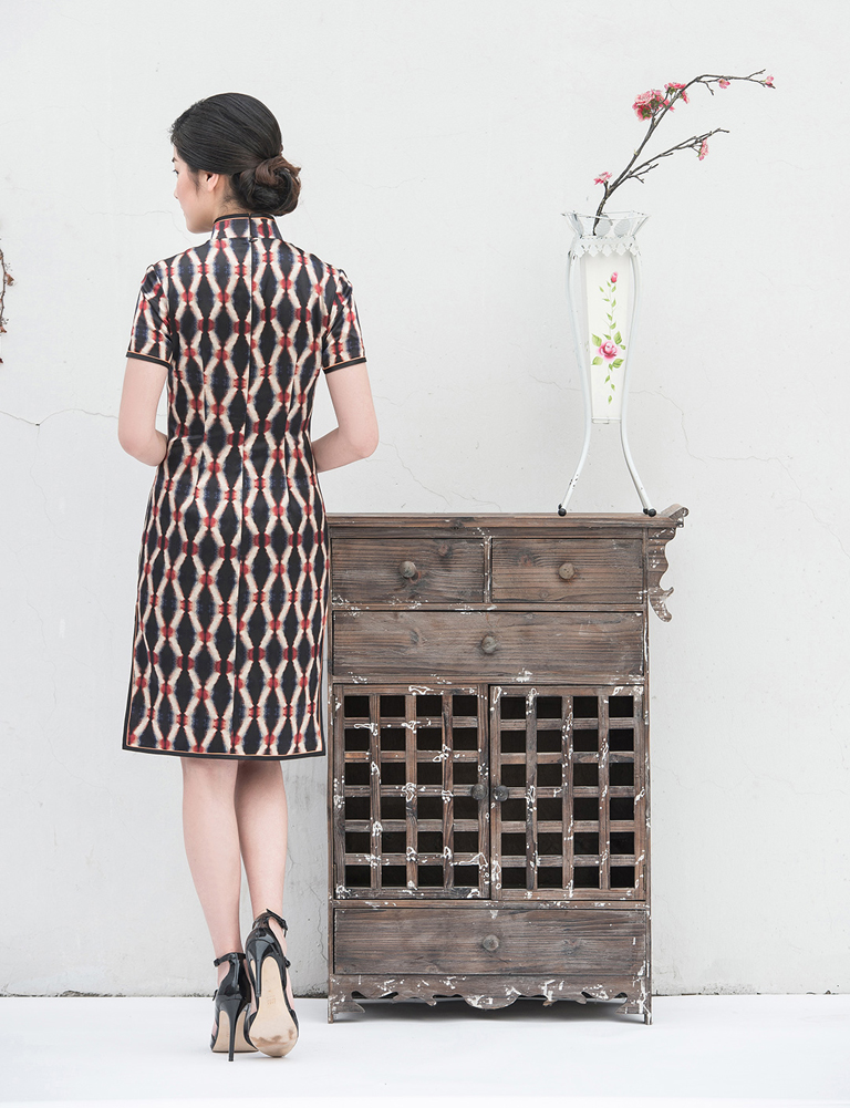 back of qipao back of qipao