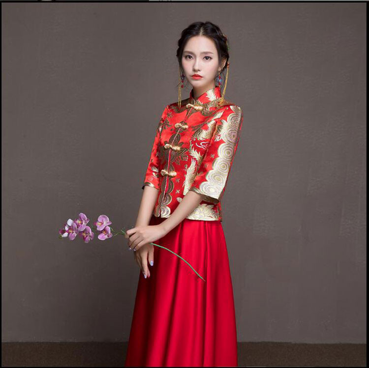 Red golden dragon-phoenix brocade blouse and pure red skirt