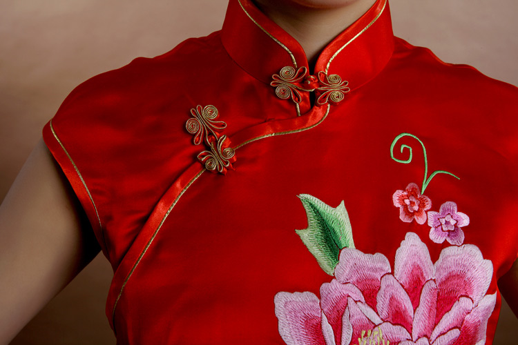 Big peony embroidery wedding cheongsam