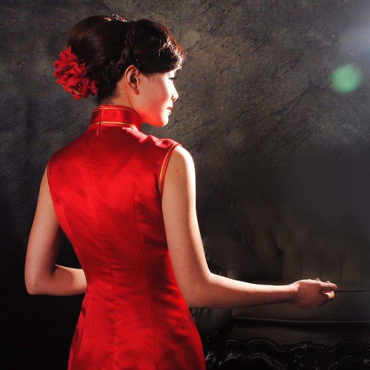 Red phonix wedding dress Red phonix wedding dress
