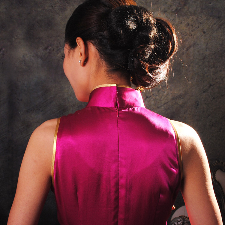 Bright fusia red peony emboidery silk cheongsam 