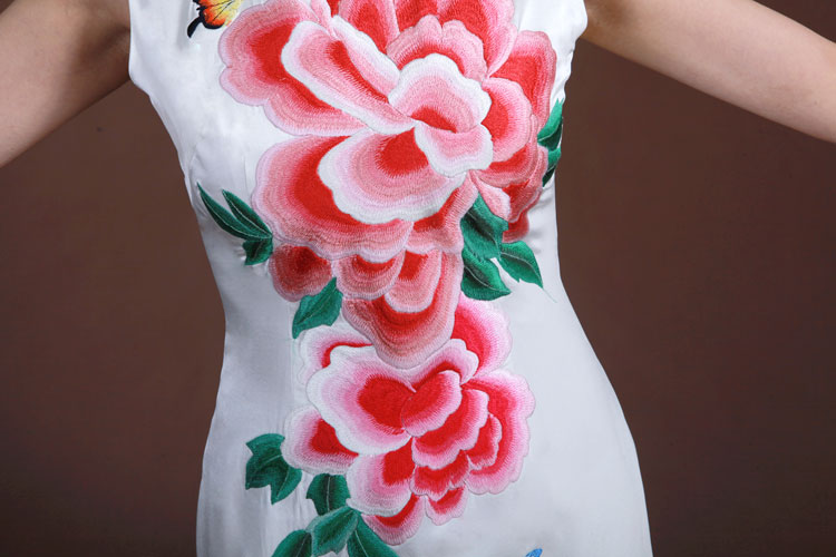 white silk with flowers short cheongsam