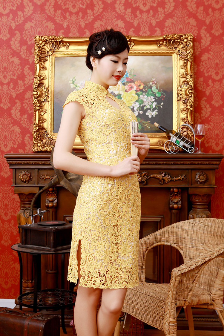 Yellow lace short cheongsam