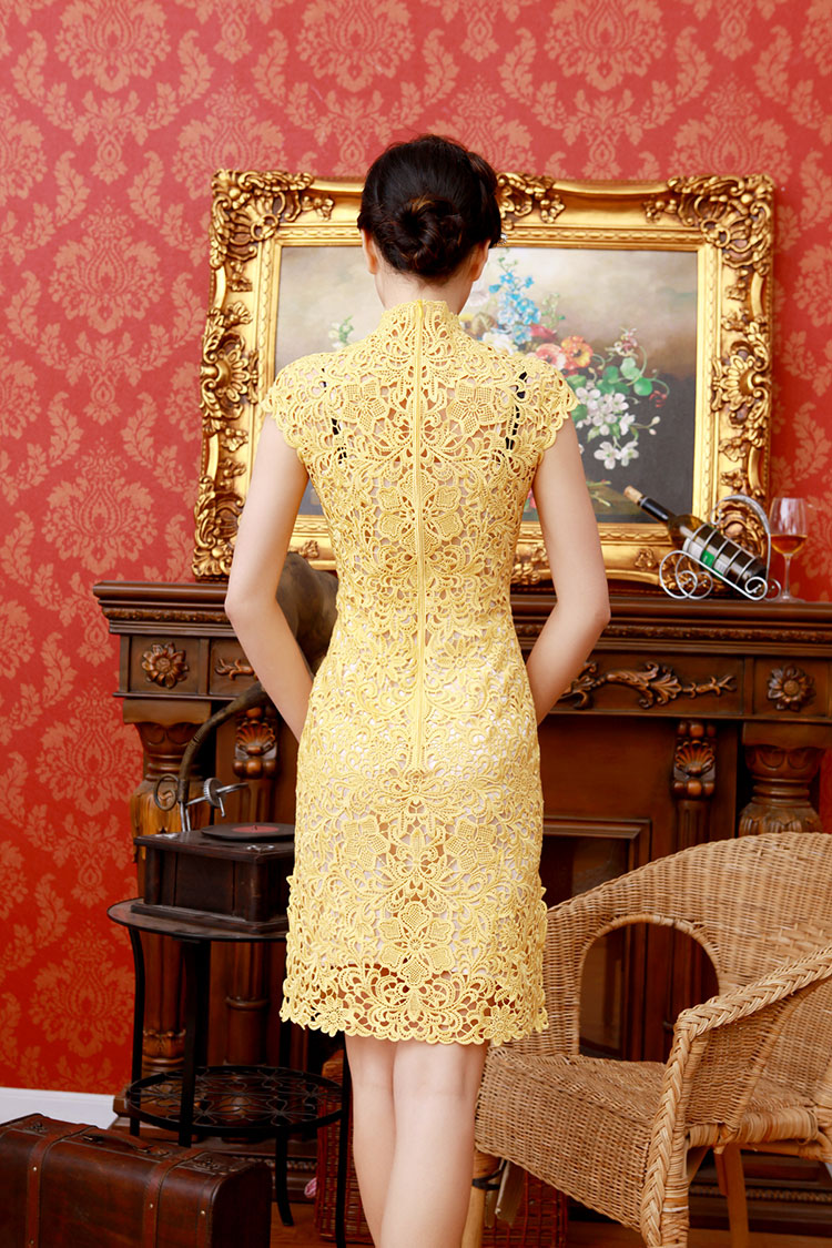 Yellow lace short cheongsam