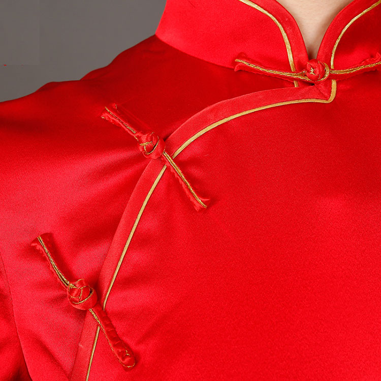 Red silk embroidery short cheongsam