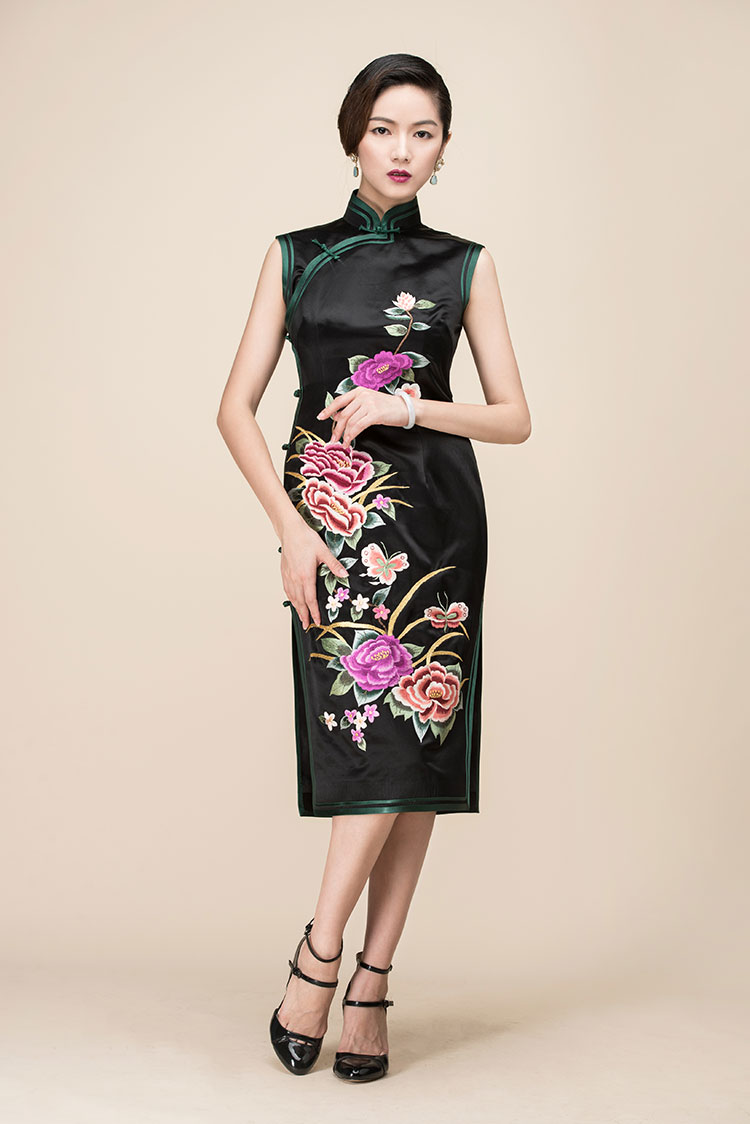 Black silk with embroidery qipao dress