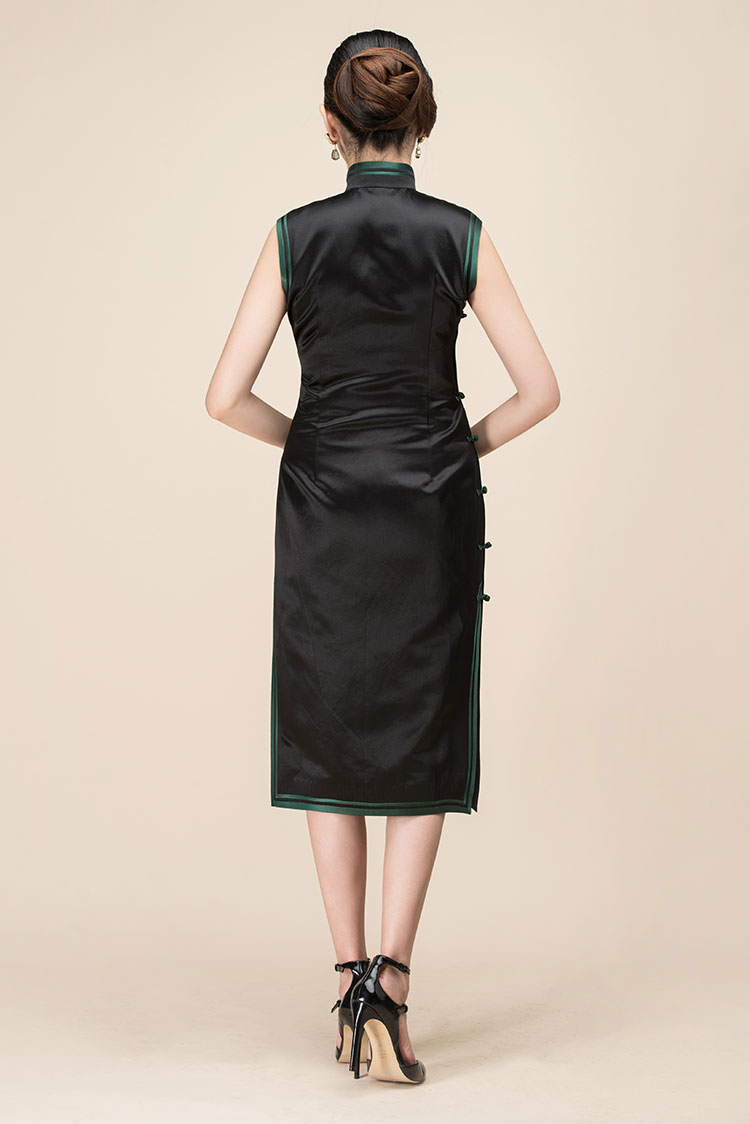 Black silk with embroidery qipao dress