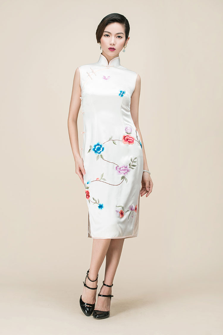 White silk embroidery short cheongsam dress