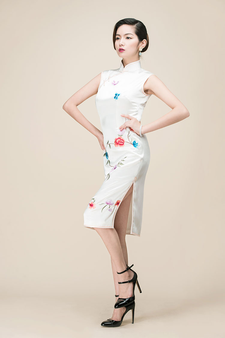 White silk embroidery short cheongsam dress