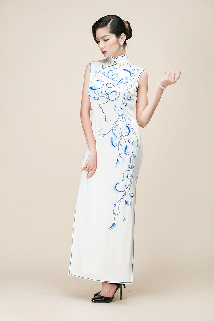 White silk with embroidery long cheongsam dress White silk with embroidery long cheongsam dress