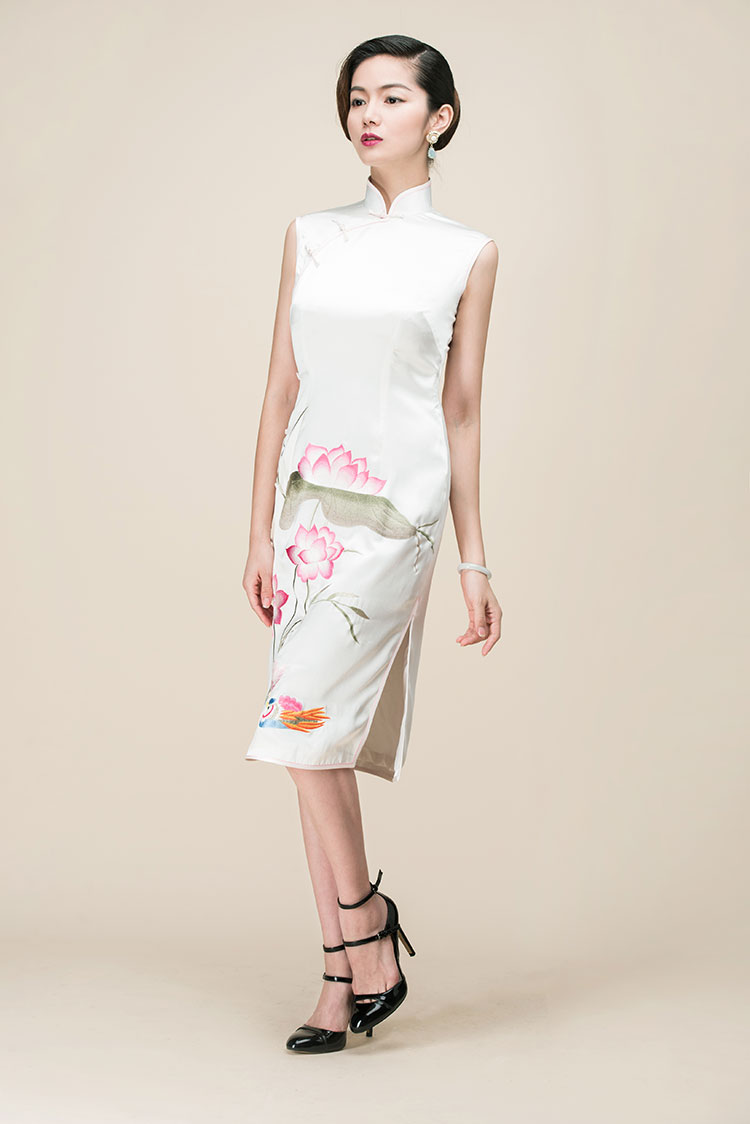 White silk with lotus embroidery qipao dress White silk with lotus embroidery qipao dress