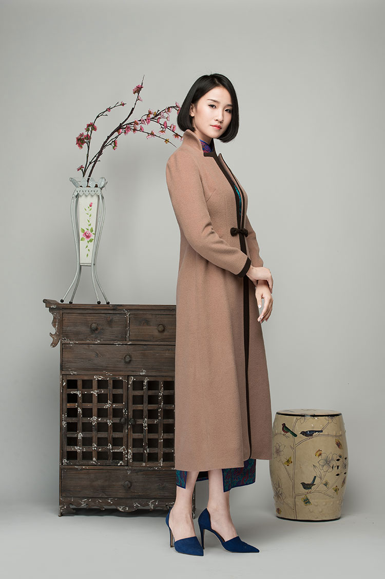 Light brown cashmere women coat