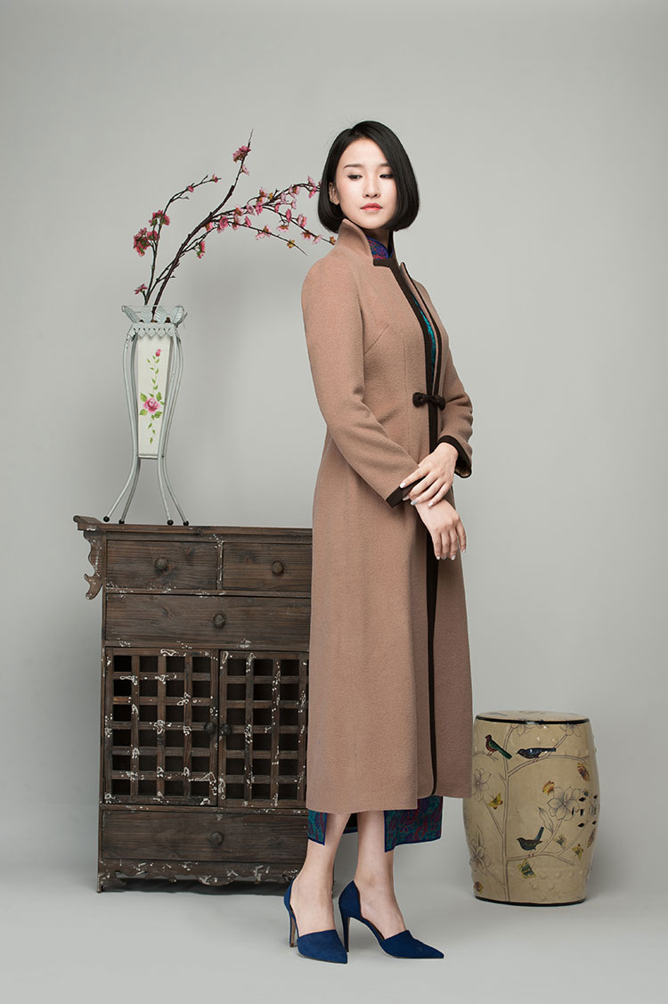 Light brown cashmere women coat