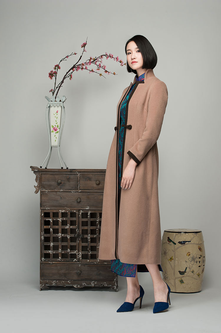 Light brown cashmere women coat