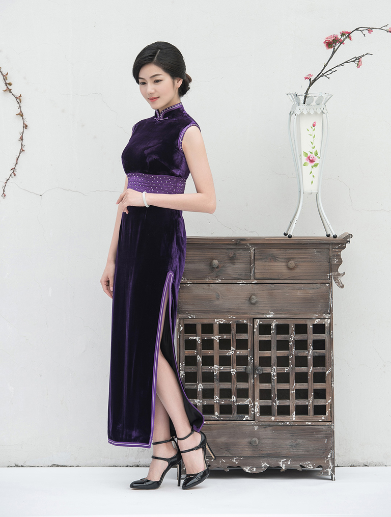 Chinese traditional dress Chinese traditional dress