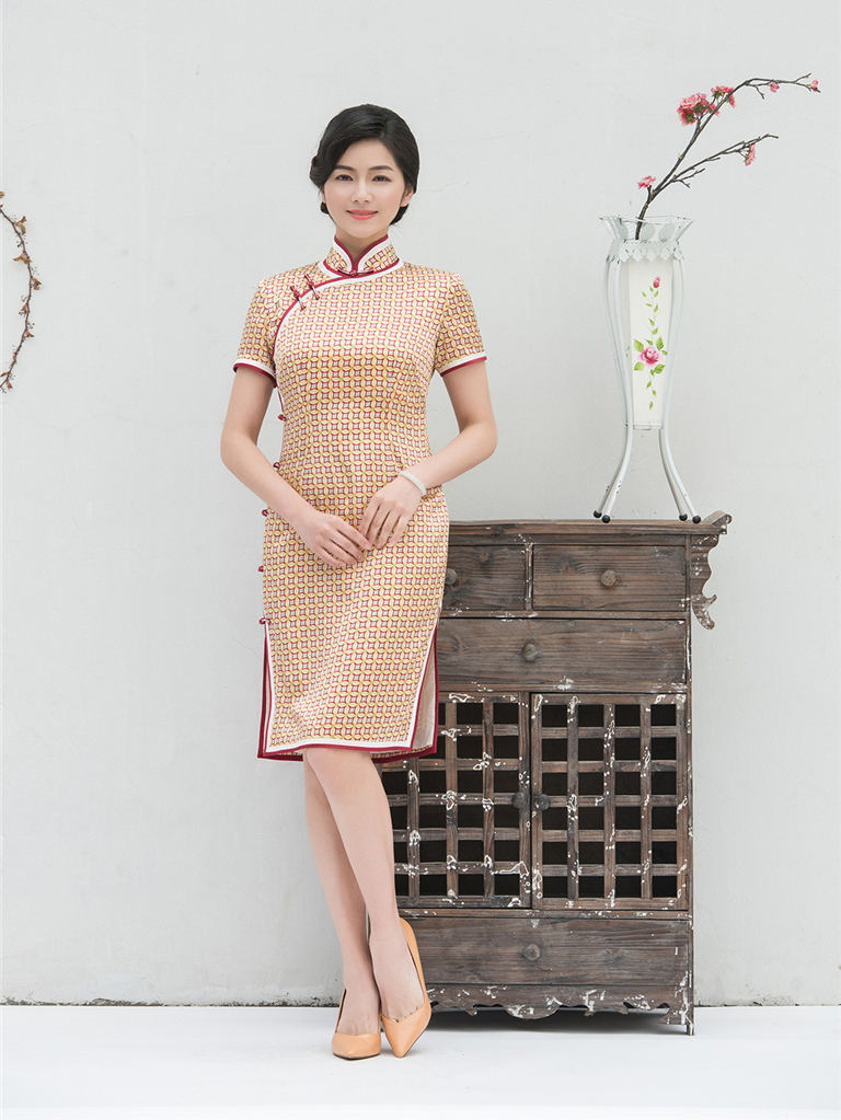 Chinese traditional dress Chinese traditional dress