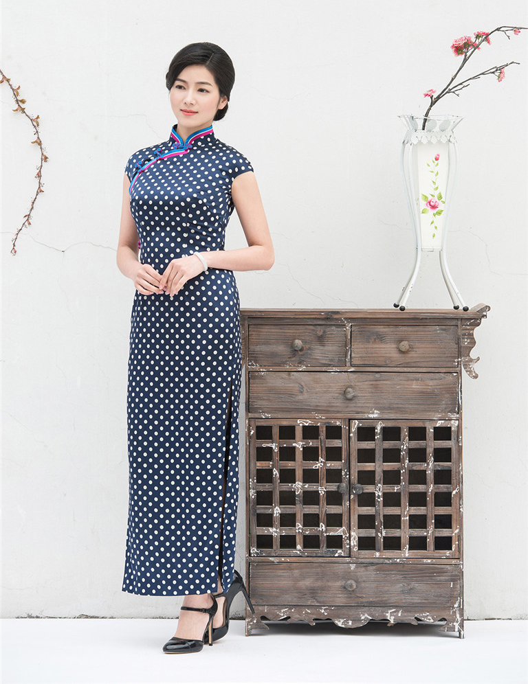 Chinese blue cheongsam Chinese blue cheongsam