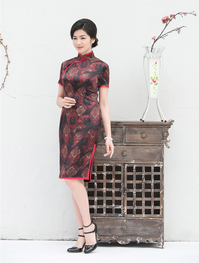 Chinese traditional dress Chinese traditional dress