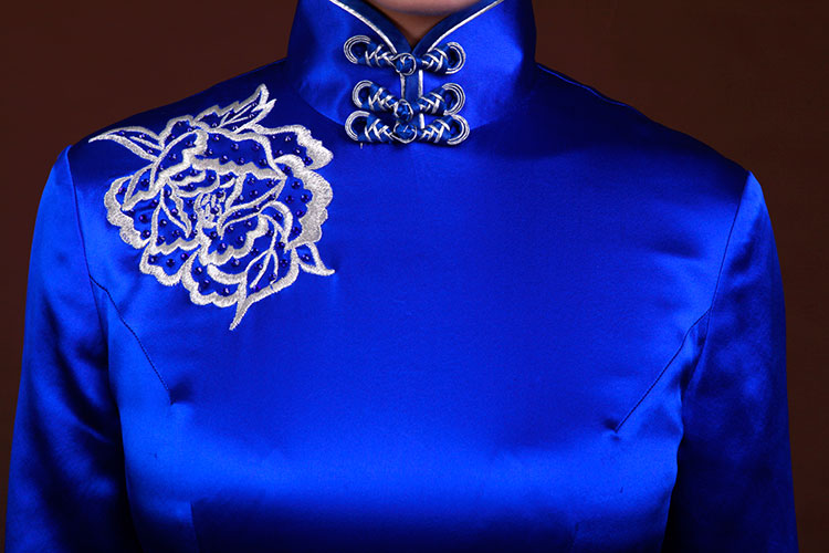 Royal blue silk with embroidery cheongsam dress 