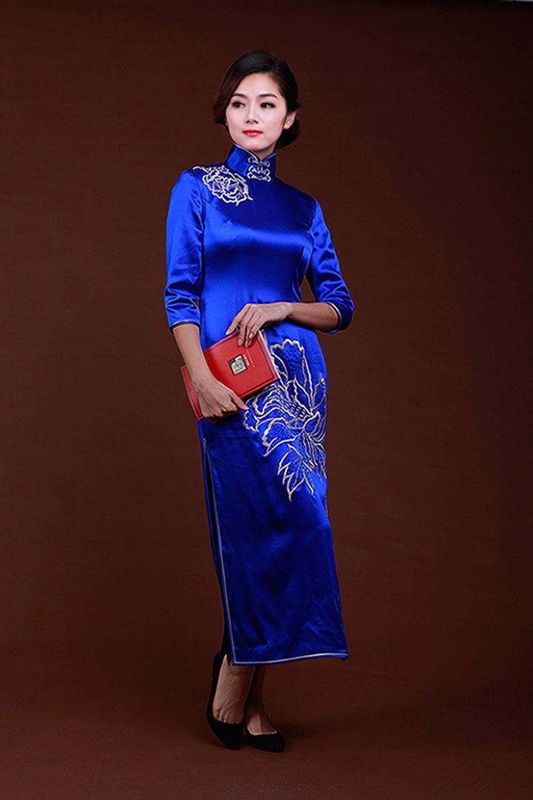 Royal blue silk with embroidery cheongsam dress 