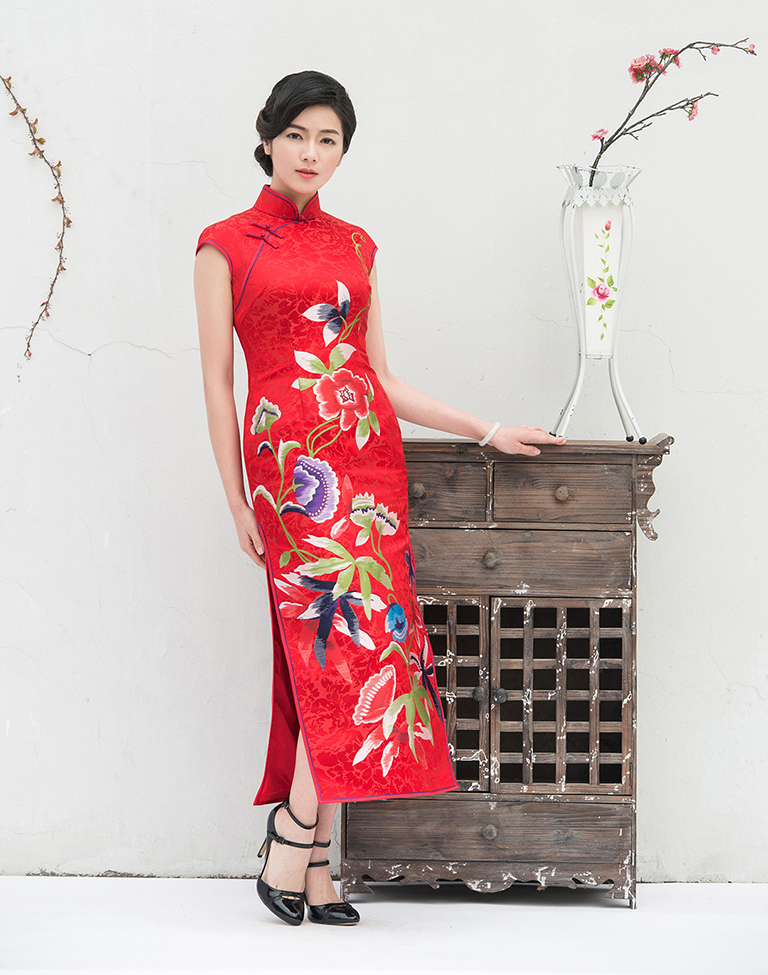 Long wedding cheongsam