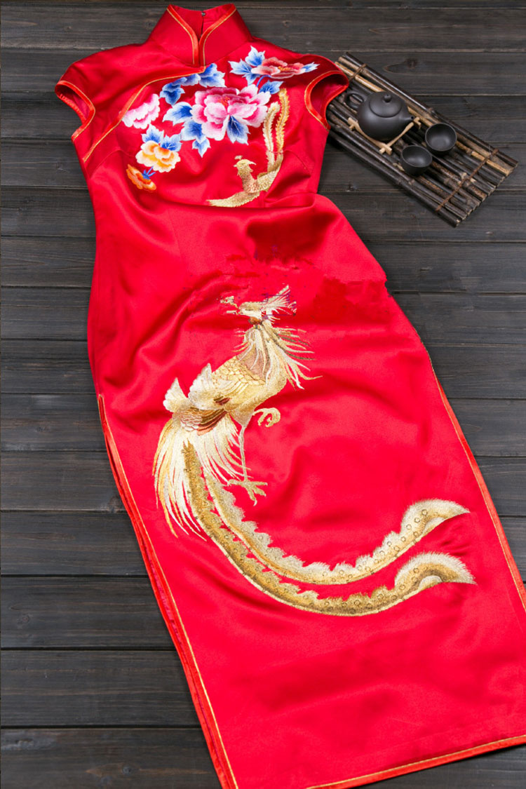  silk cheongsam with golden phoenix