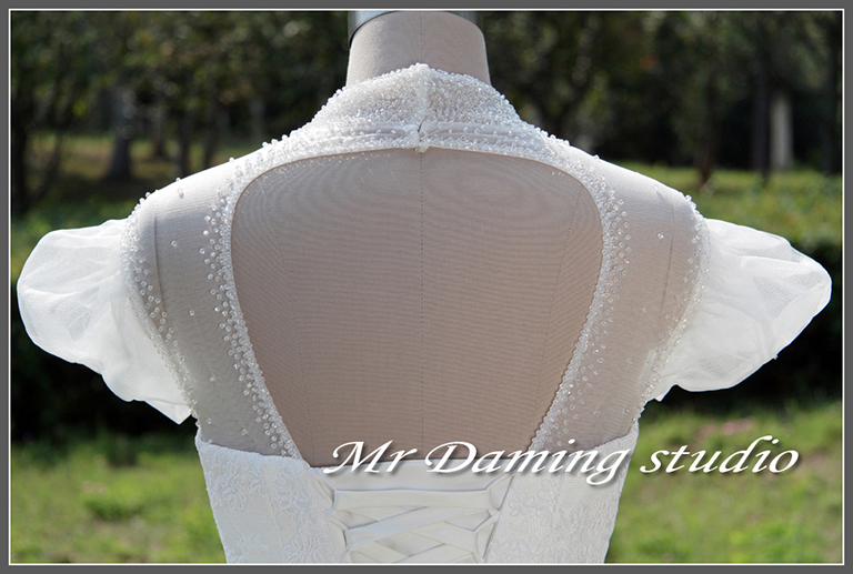 Back of wedding veil Back of wedding veil