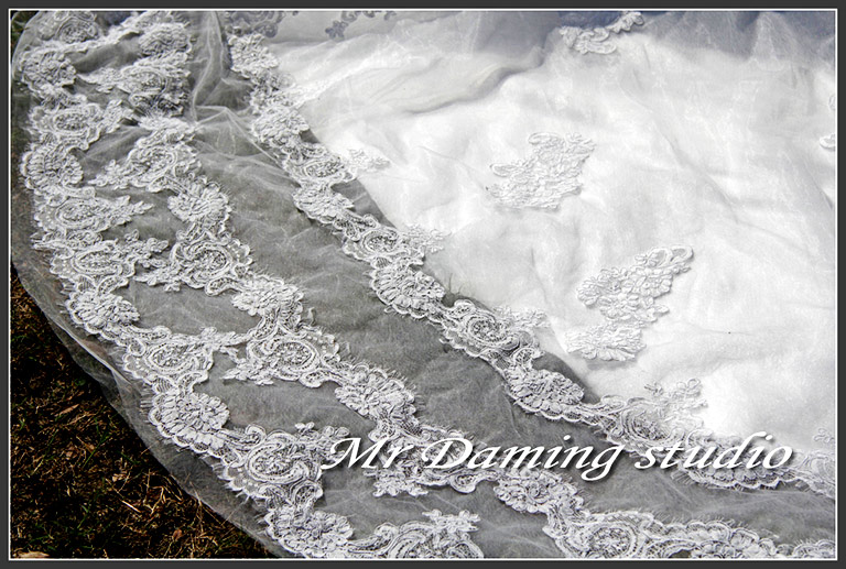 Hemline of wedding veil Hemline of wedding veil