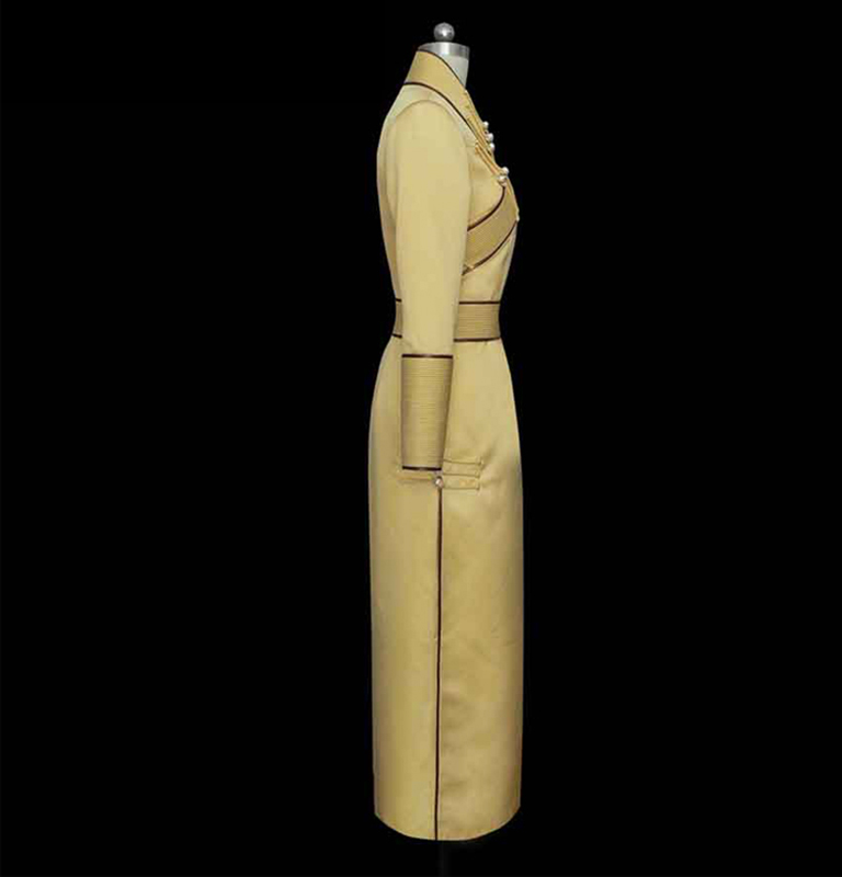 side of Ｍｏｎｇｏｌｉａ ｏｖｅｒｃｏａｔ