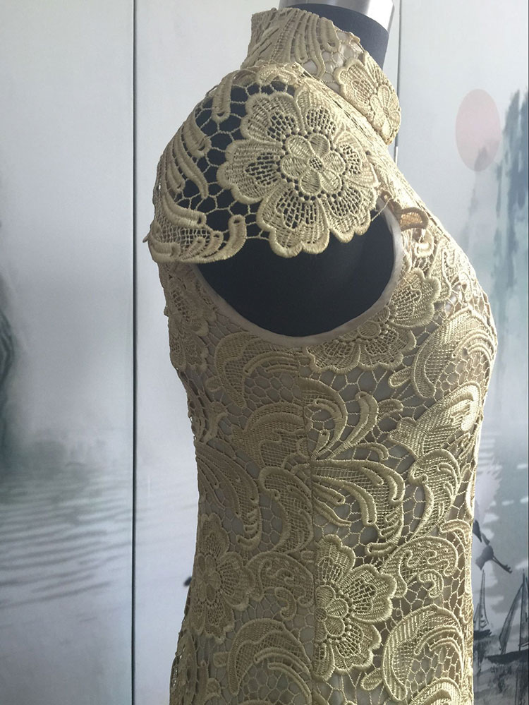 Golden lace qipao Golden lace qipao