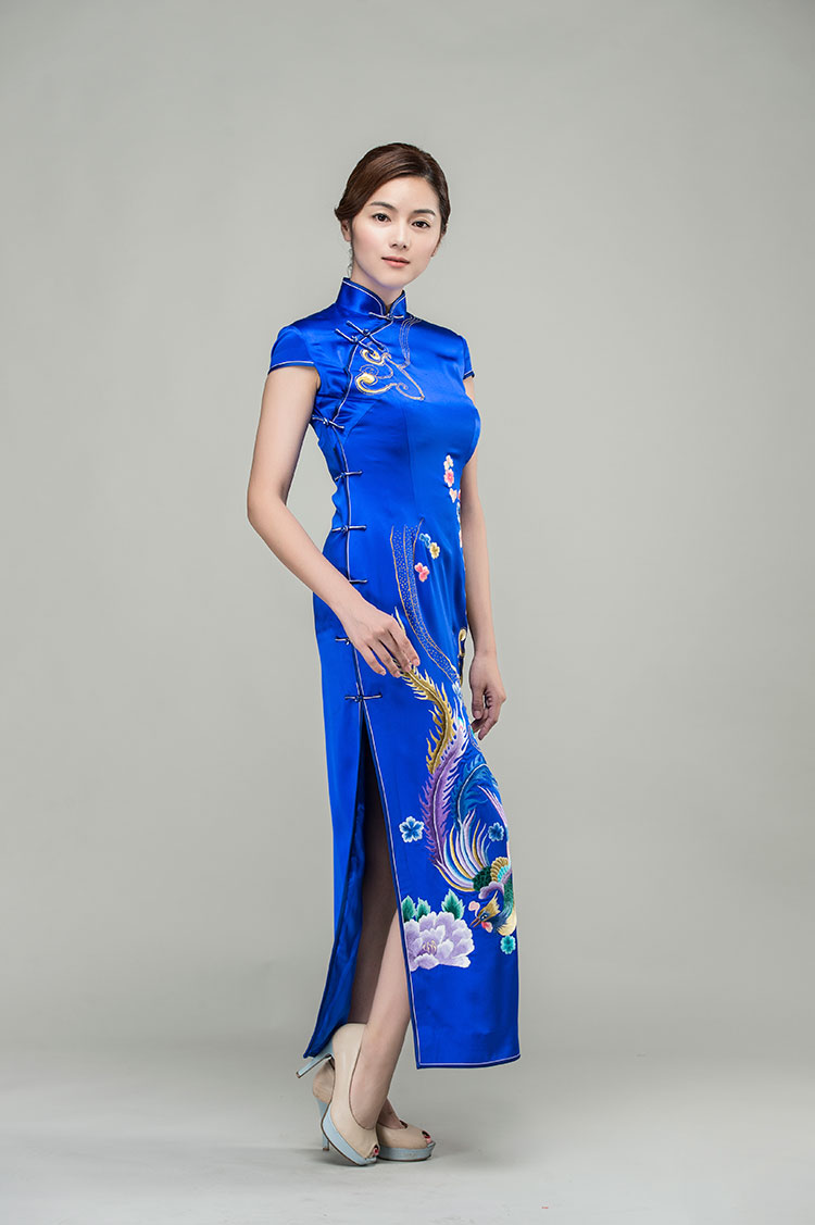 Sapphire blue silk cheongsam with golden phoenix Sapphire blue silk cheongsam with golden phoenix