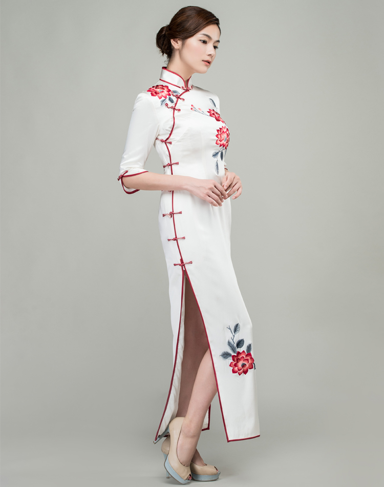 White long cheongsam dress with red floral embroidery 