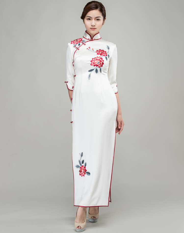 White long cheongsam dress with red floral embroidery White long cheongsam dress with red floral embroidery