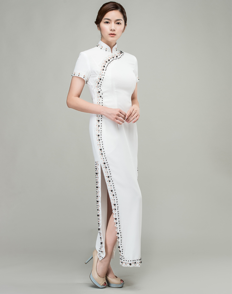 White long choengsam dress with Shining beads and sequins