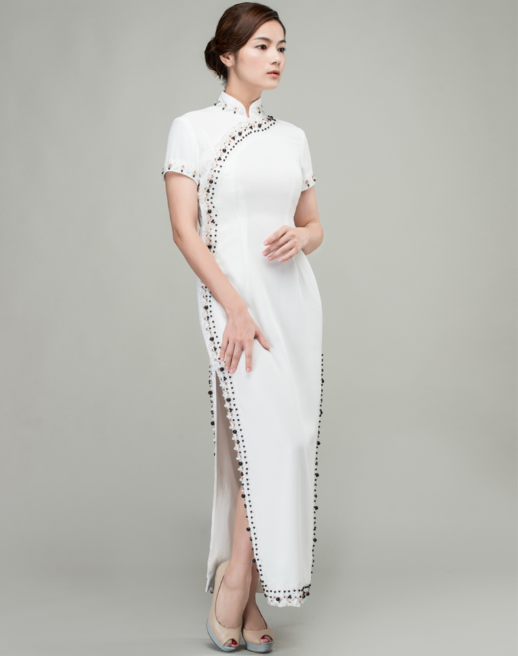 White long choengsam dress with Shining beads and sequins