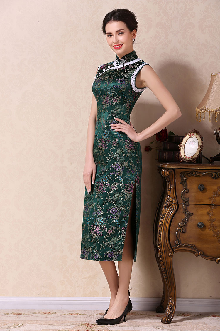 Green long cheongsam dress with white lace edge