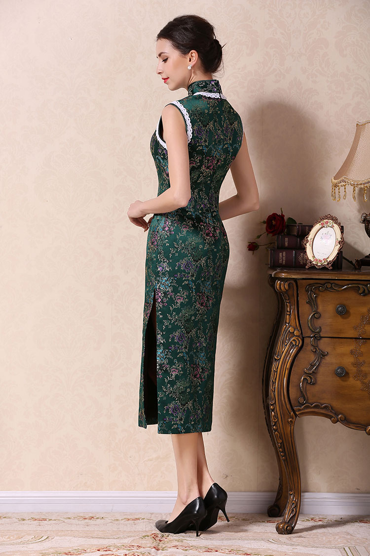 Green long cheongsam dress with white lace edge