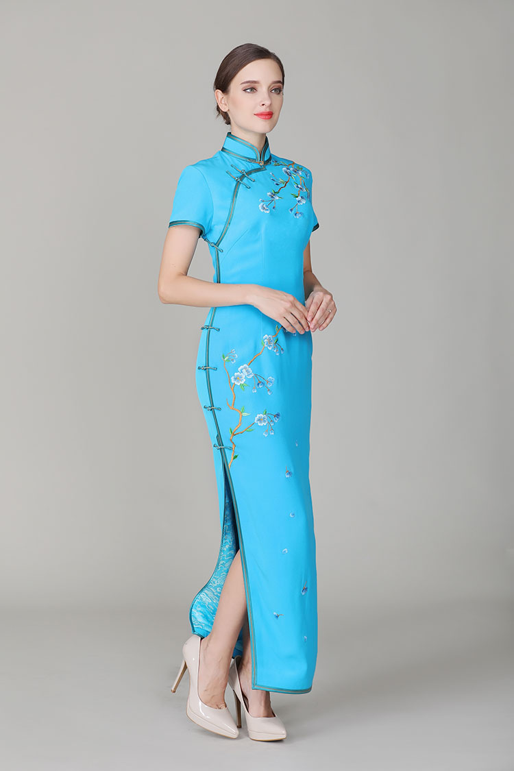 Lake-blue cheongsam dress with embroidery