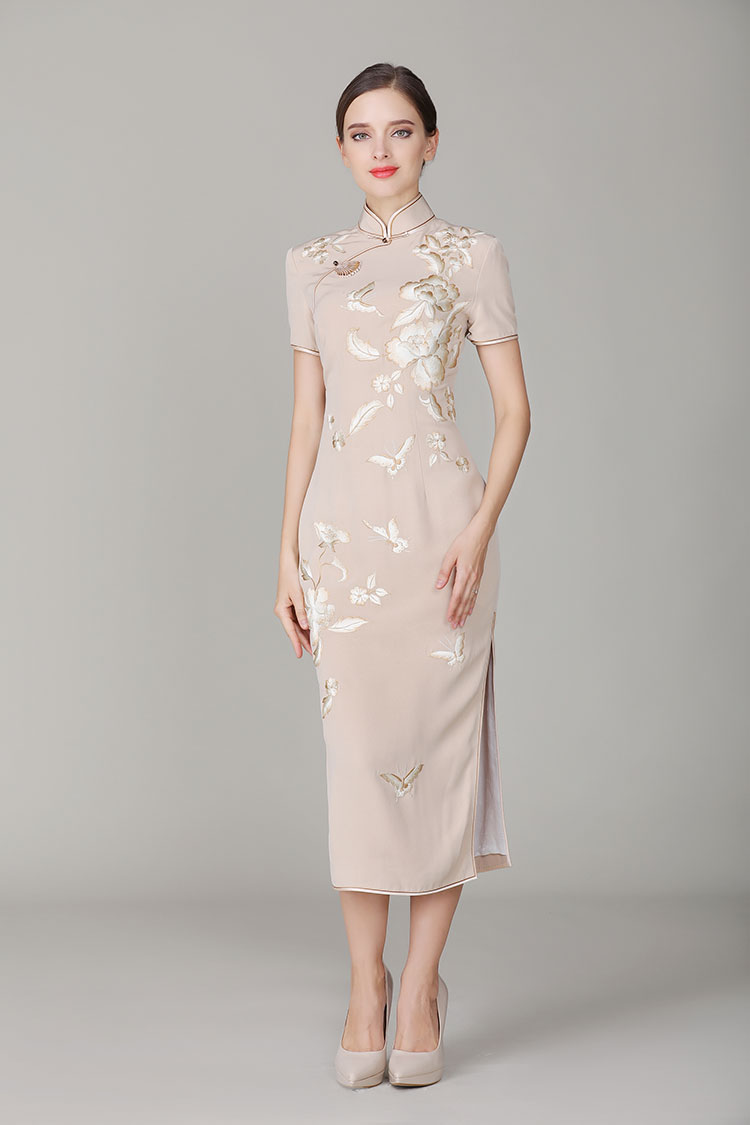 Champagne cheongsam dress with embroidery