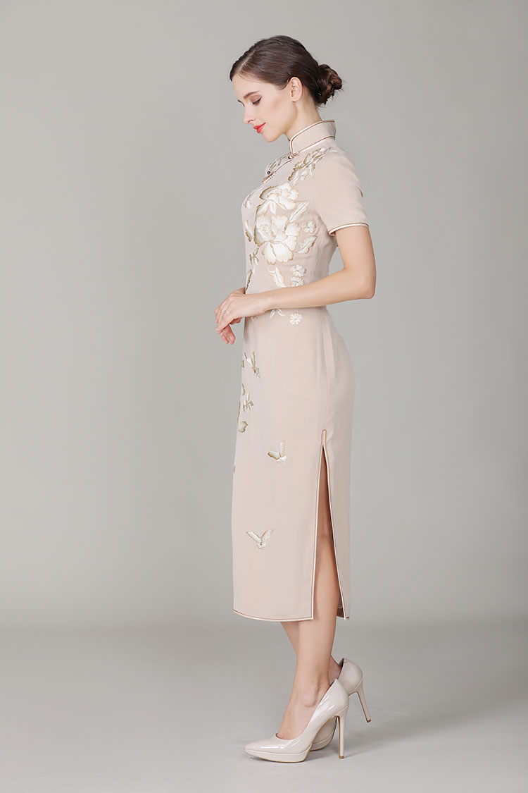 Champagne cheongsam dress with embroidery