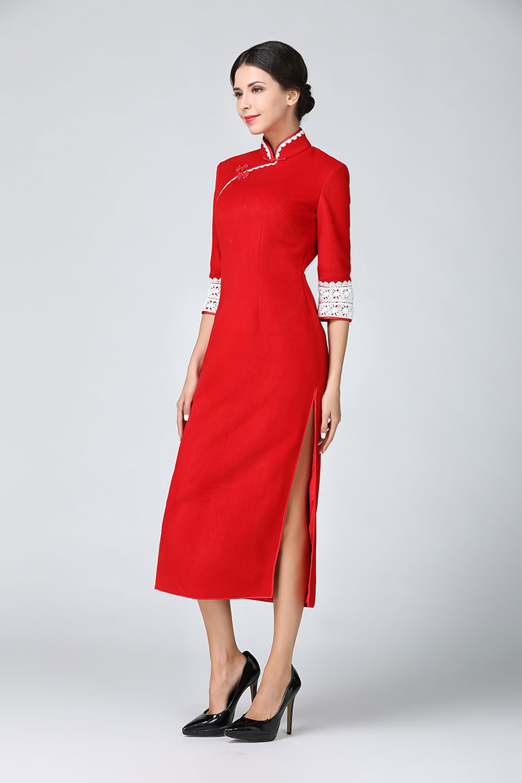 Red wool improve cheongsam with white lace piping