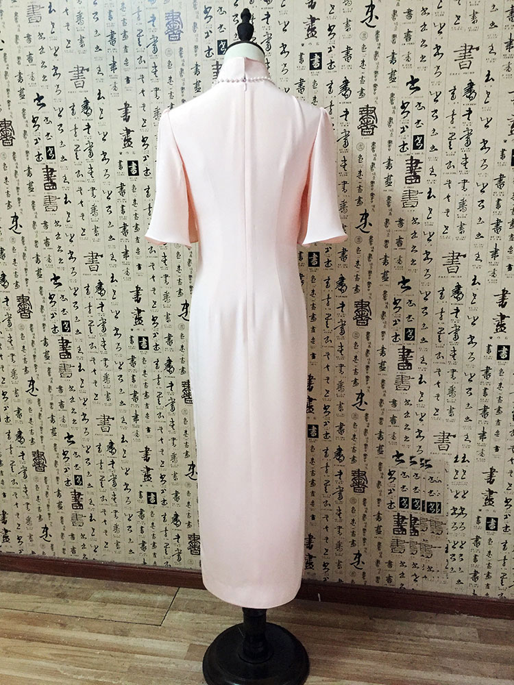 Pink silk cheongsam drss with embroidery