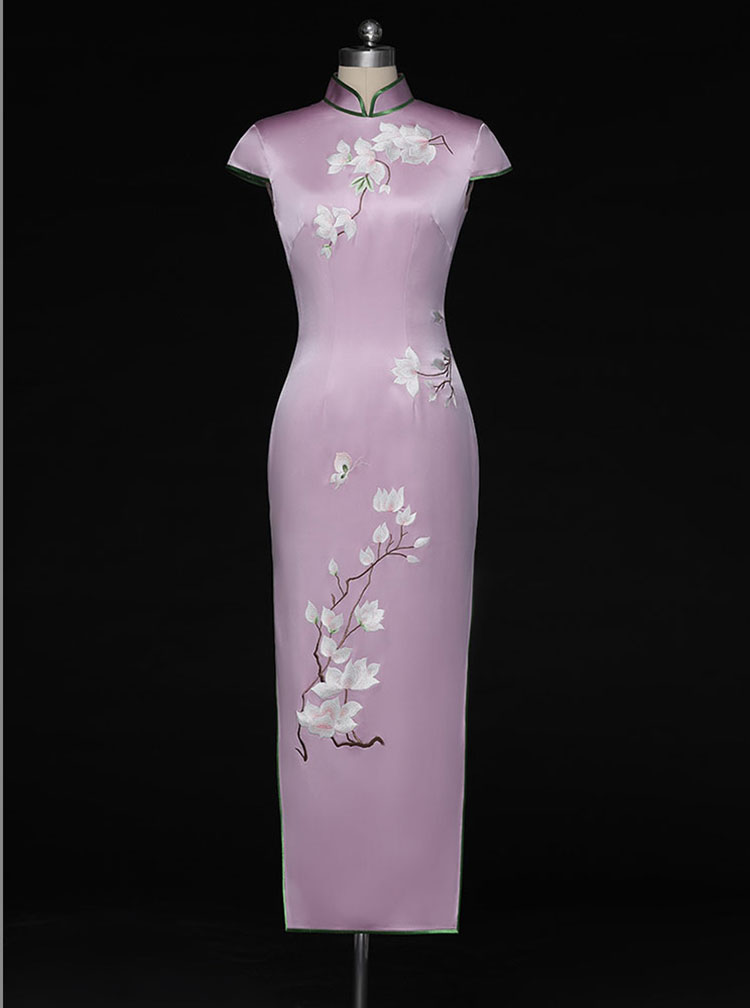 Light purple dress with magnolia embroidery Light purple dress with magnolia embroidery