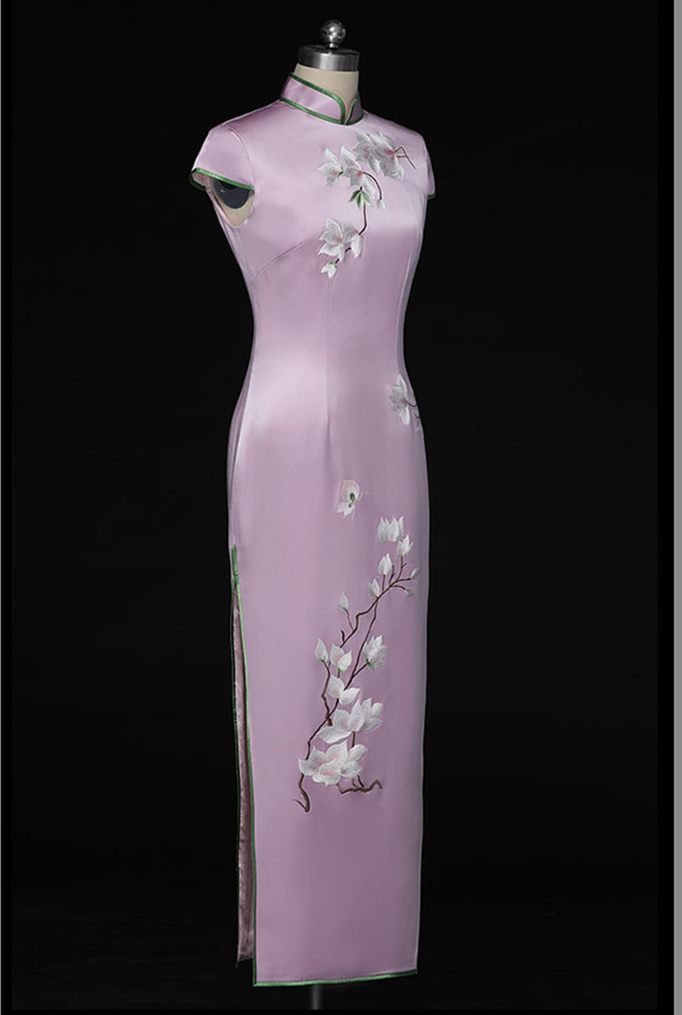 Light purple dress with magnolia embroidery