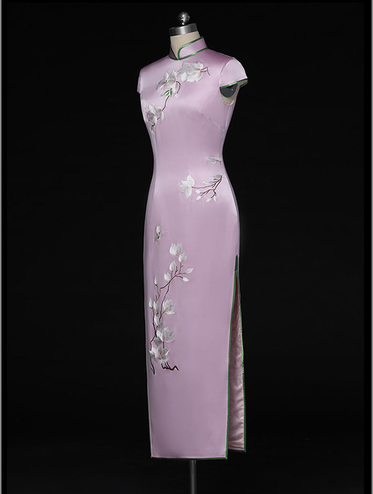 Light purple dress with magnolia embroidery