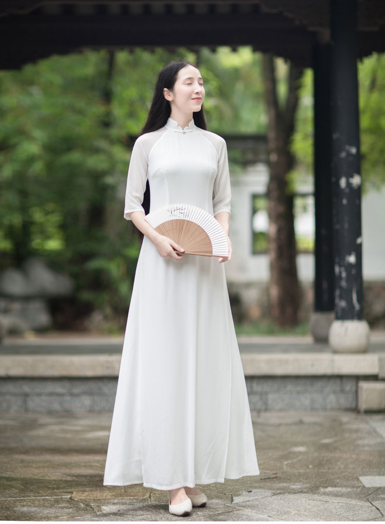 White long chinese tea dress White long chinese tea dress