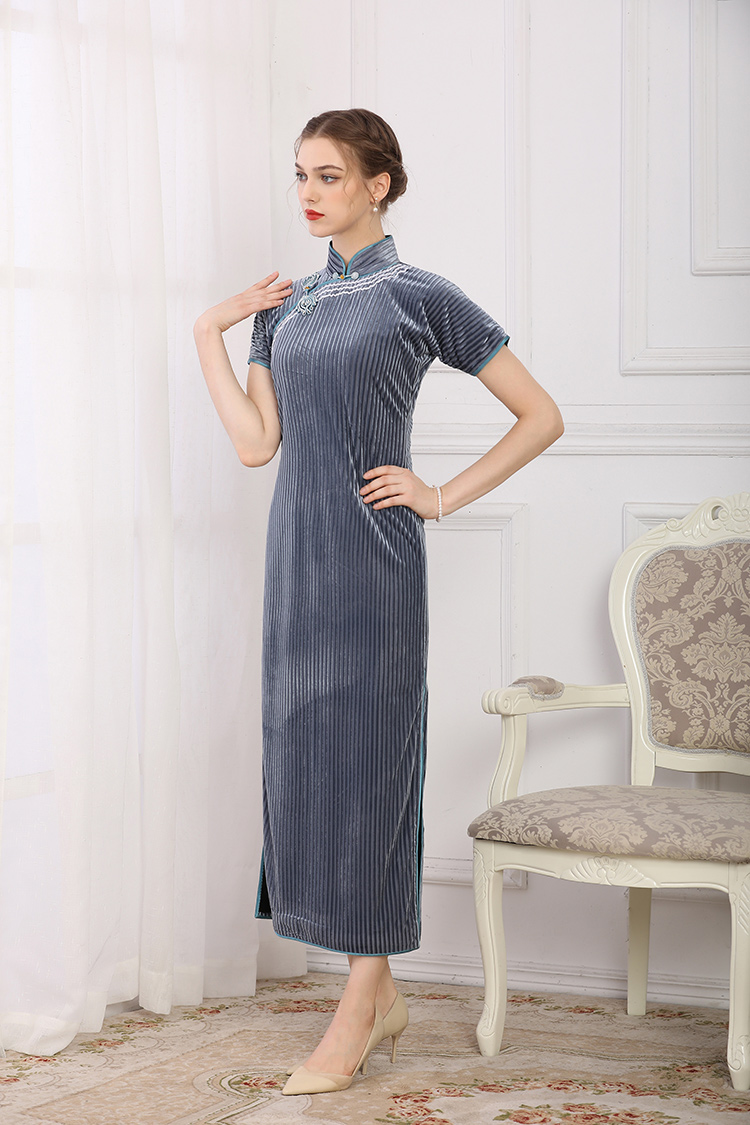 Velvet long cheongsam with white piping