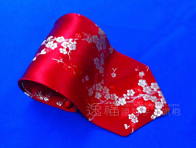 Custom-made Man's tie red color