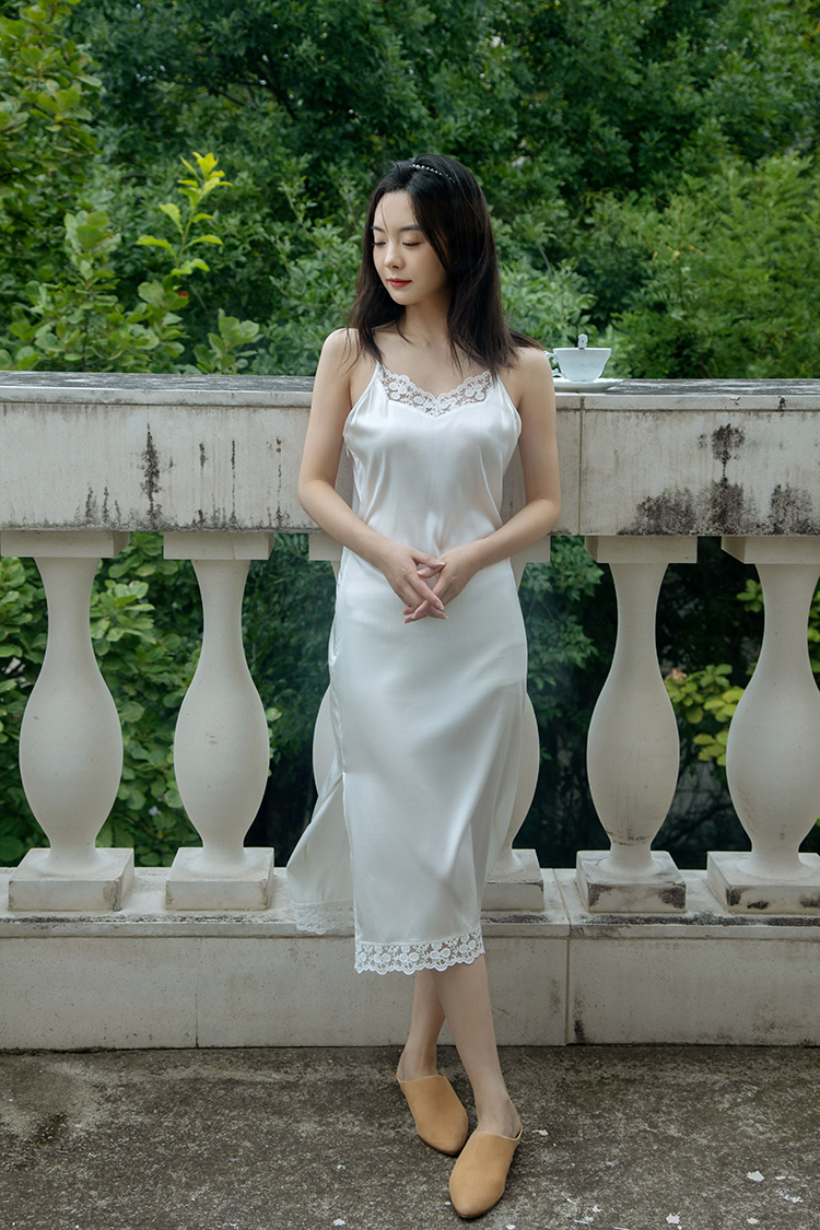 Short-sleeved Lace-trimmed Suspender Sleep Dress Short-sleeved Lace-trimmed Suspender Sleep Dress