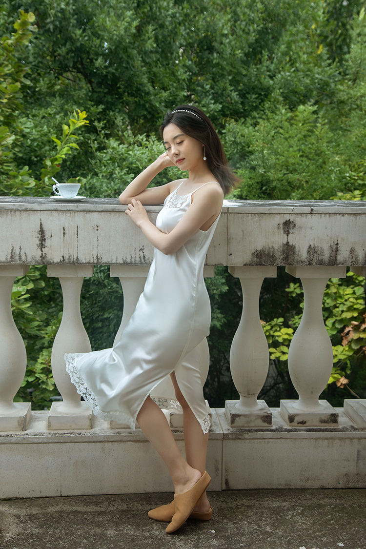 Short-sleeved Lace-trimmed Suspender Sleep Dress Short-sleeved Lace-trimmed Suspender Sleep Dress